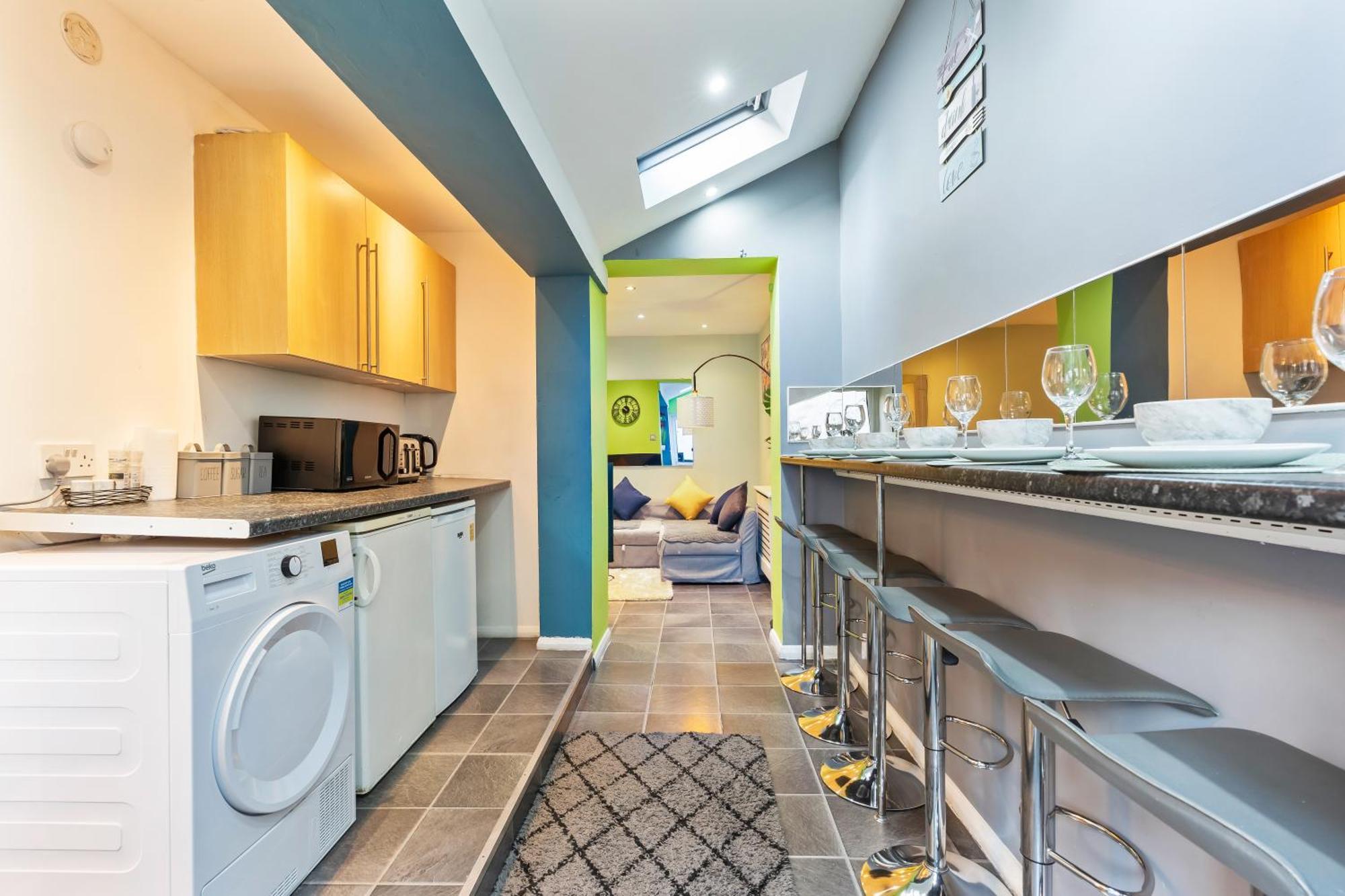 Comfy 4Br House Close To Subway London Exterior foto