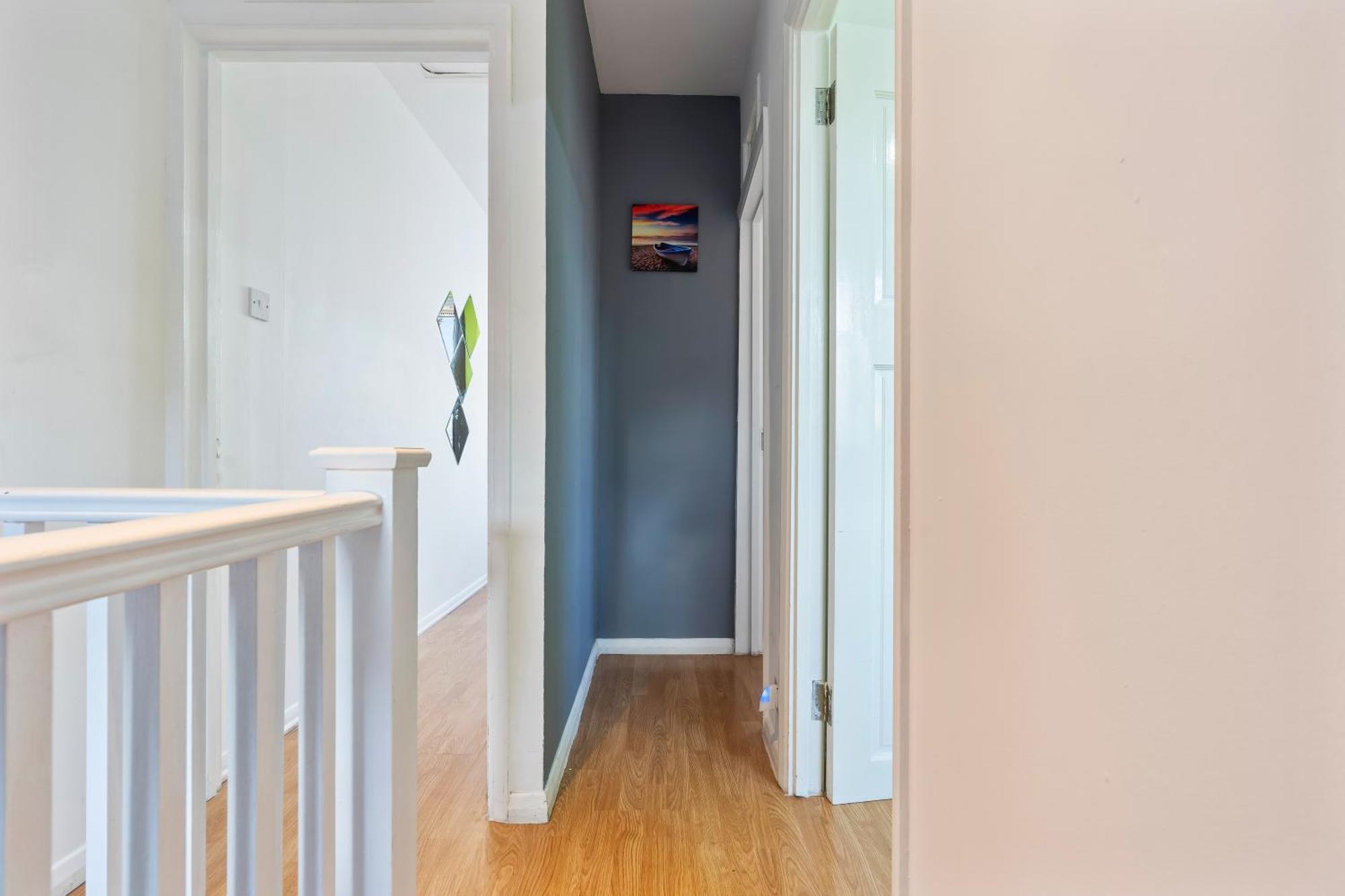 Comfy 4Br House Close To Subway London Exterior foto